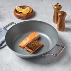 Saveur Selects Pannenset Voyage Series (Hapjespan ø 25 Cm + Koekenpan ø 30 Cm) - TriPly RVS - Inductie En Alle Andere Warmtebronnen -Keukenbenodigdheden Winkel 1200x1200 1 3