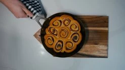 Saveur Selects Pannenset - Carbon Steel (Wokpan ø 35 Cm + Koekenpan ø 30 Cm) - Inductie En Alle Andere Warmtebronnen -Keukenbenodigdheden Winkel 1200x675 2