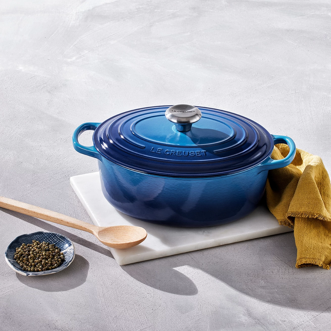Le Creuset Braadpan Signature - Ovaal - Azure - ø 31 Cm / 6.3 Liter 3 Le Creuset Braadpan Signature - Ovaal - Azure - ø 31 Cm / 6.3 Liter - Afbeelding 3