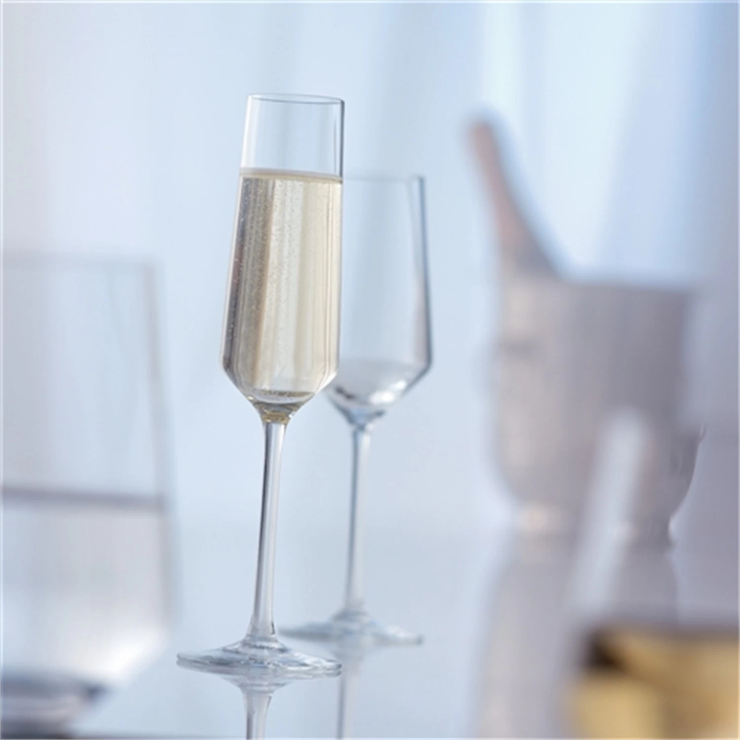 Zwiesel Glas Champagneglazen Pure - 215 Ml - 2 Stuks 4 Zwiesel Glas Champagneglazen Pure - 215 Ml - 2 Stuks - Afbeelding 4