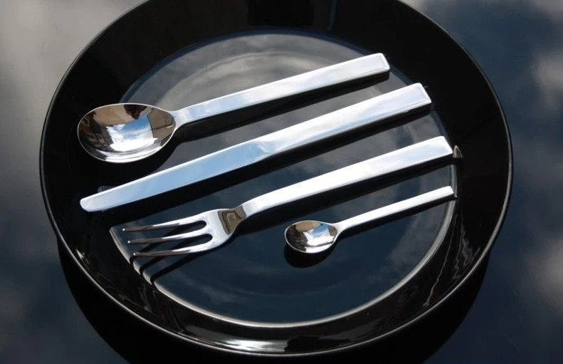 Alessi Dessertlepel Santiago - DC05/4 - Door David Chipperfield 2 Alessi Dessertlepel Santiago - DC05/4 - Door David Chipperfield - Afbeelding 2