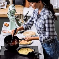 KitchenAid Steelpan Classic Forged - ø 20 Cm / 3.1 Liter - Keramische Anti-aanbaklaag 7 KitchenAid Steelpan Classic Forged - ø 20 Cm / 3.1 Liter - Keramische Anti-aanbaklaag -Keukenbenodigdheden Winkel 813CAuPQxL. AC SL1500