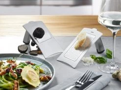 Gefu Gourmet Rasp Formaggio RVS 5 Gefu Gourmet Rasp Formaggio RVS -Keukenbenodigdheden Winkel Gefu Gourmetrasp 3