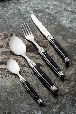 Laguiole Style De Vie Bestekset Premium Line - Zwart - 24 Delig / 6 Personen 6 Laguiole Style De Vie Bestekset Premium Line - Zwart - 24 Delig / 6 Personen -Keukenbenodigdheden Winkel PrCouvZwart 1