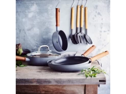 GreenPan Pannenset Met Keukenhulpjes Mayflower Pro - 4 Delige Set -Keukenbenodigdheden Winkel Productafbeeldingen CL 2023 03 08T145041.600