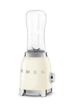 SMEG Smoothie Blender - Compact - Creme - 600 Ml - PBF01CREU 11 SMEG Smoothie Blender - Compact - Creme - 600 Ml - PBF01CREU -Keukenbenodigdheden Winkel WEB PBF01CREU 5.jpg