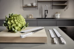 Wusthof Mesbeschermer Tot 12 Cm Laag Wit 5 Wusthof Mesbeschermer Tot 12 Cm Laag Wit -Keukenbenodigdheden Winkel Wusthof Mesbeschermer Tot 30 cm Laag Wit 1 3