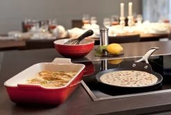 Le Creuset Pannenkoekenpan Les Forgées TNS - ø 28 Cm - Standaard Anti-aanbaklaag 9 Le Creuset Pannenkoekenpan Les Forgées TNS - ø 28 Cm - Standaard Anti-aanbaklaag -Keukenbenodigdheden Winkel le creuset pannenkoekenpan sfeer