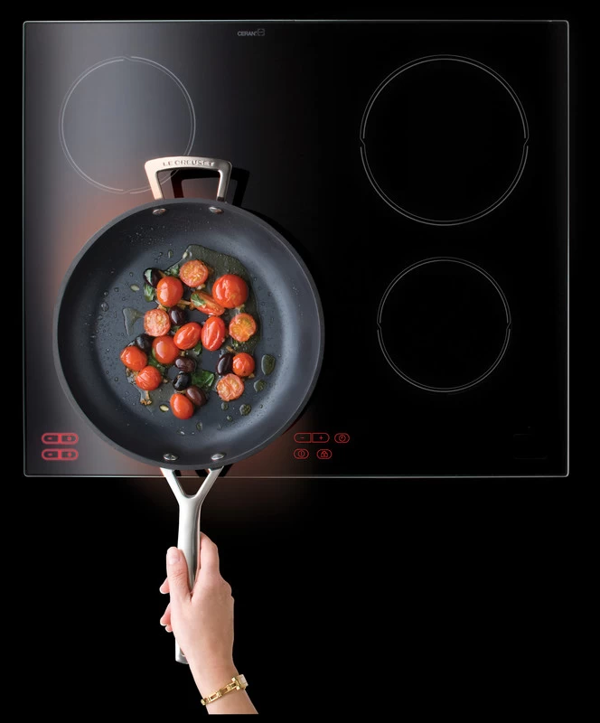 Le Creuset Sauteerpan Les Forgées TNS - ø 30 Cm / 3.7 Liter - Standaard Anti-aanbaklaag 2 Le Creuset Sauteerpan Les Forgées TNS - ø 30 Cm / 3.7 Liter - Standaard Anti-aanbaklaag - Afbeelding 2