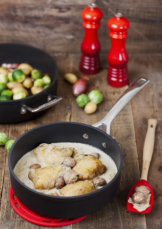 Le Creuset Hapjespan Les Forgées TNS - ø 24 Cm / 3.3 Liter - Standaard Anti-aanbaklaag 2 Le Creuset Hapjespan Les Forgées TNS - ø 24 Cm / 3.3 Liter - Standaard Anti-aanbaklaag - Afbeelding 2