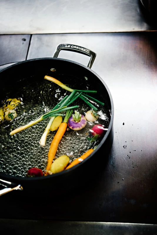 Le Creuset Hapjespan Les Forgées TNS - ø 26 Cm / 4 Liter - Standaard Anti-aanbaklaag 2 Le Creuset Hapjespan Les Forgées TNS - ø 26 Cm / 4 Liter - Standaard Anti-aanbaklaag - Afbeelding 2